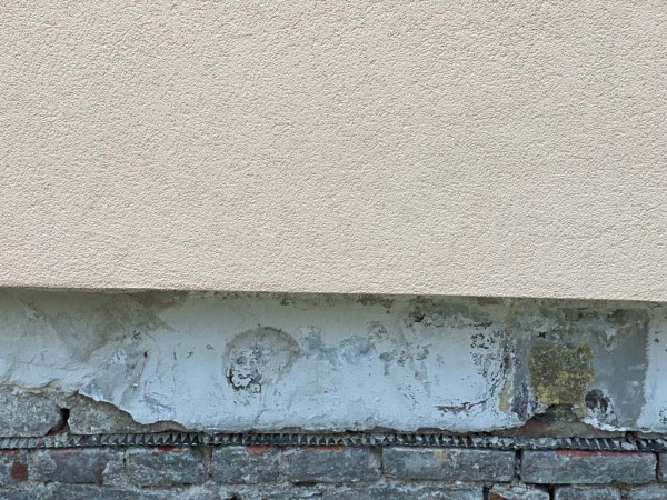 WhatsApp Bild 2023 05 16 um 12.03.20 Horizontalsperre unter der Dämmung