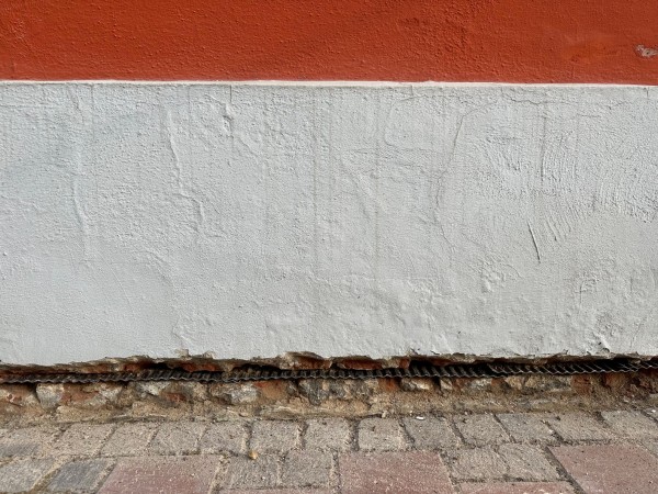 Edelstahlsperre gegen aufsteigende Feuchtigkeit in Babenhausen Edelstahlsperre gegen aufsteigende Feuchtigkeit in Babenhausen